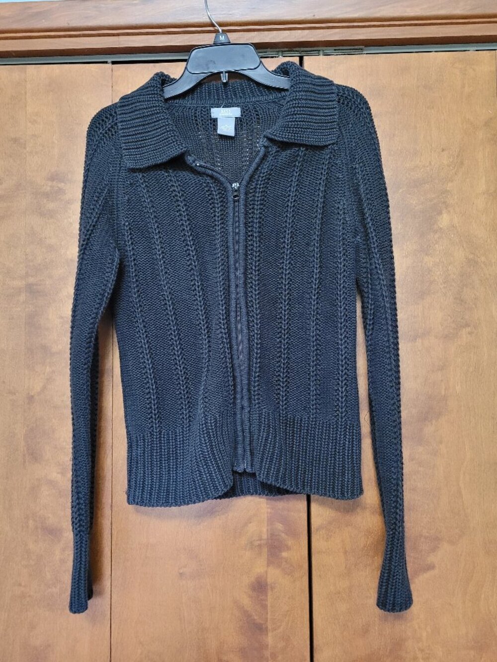 G.H. Bass & Co.  black zip up sweater. Size Medium